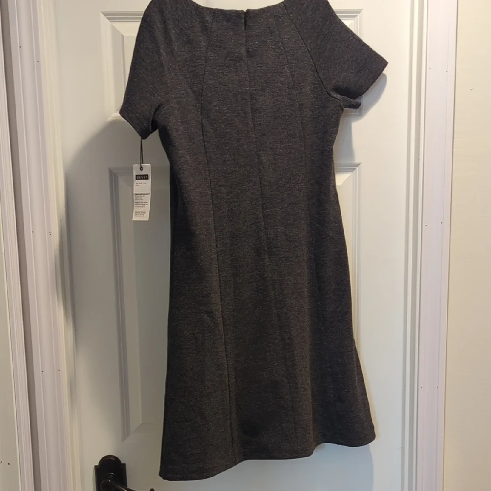 Elegant Gray Women's Dress - Picture 2 of 9